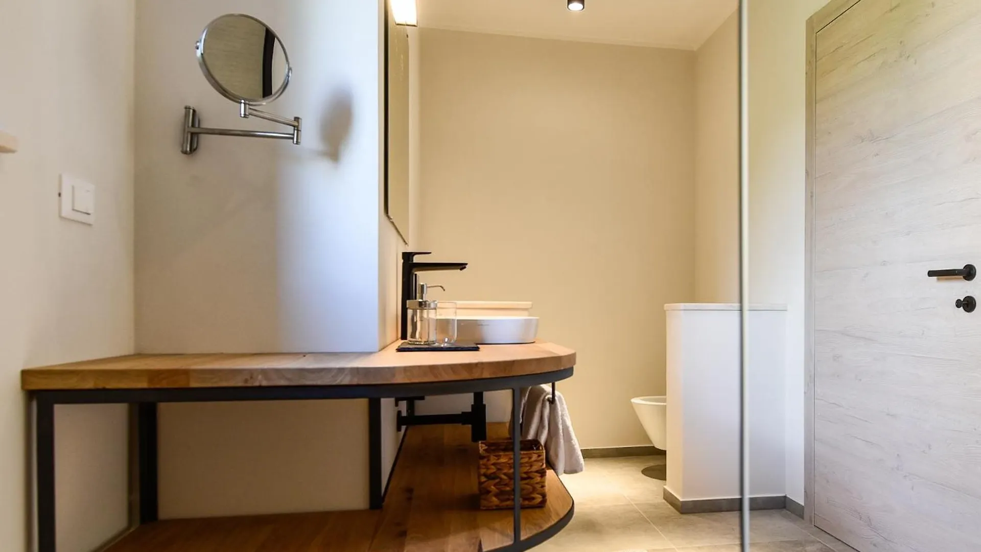 L'Abbraccio Della Quercia - Apartments Momjan