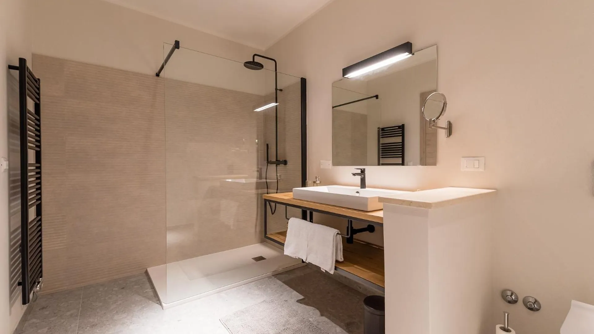 L'Abbraccio Della Quercia - Apartments Momjan