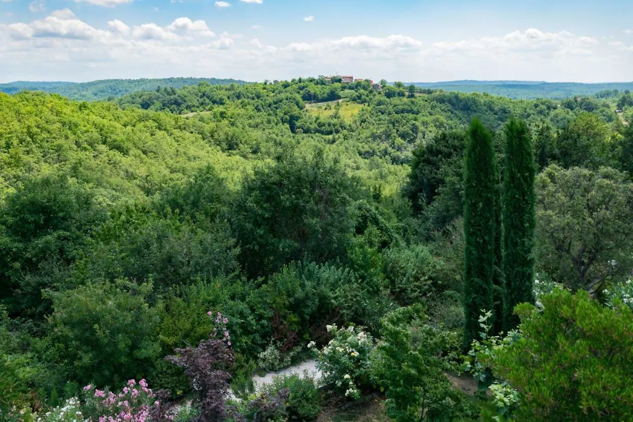 L'Abbraccio Della Quercia - Apartments Momjan